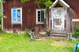 Båstnäs bilkyrkogård